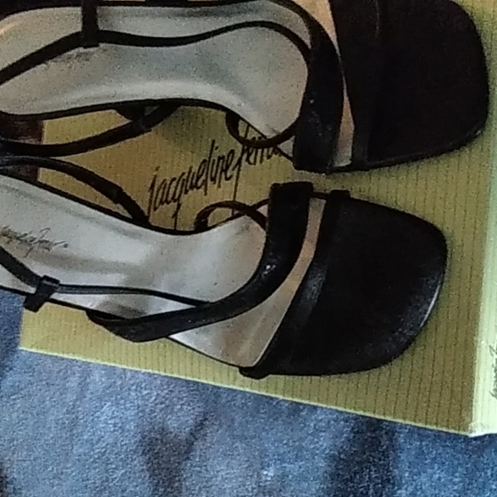 Jacqueline Ferrar Black  Dress Shoes Size 6 1/2 Color  Black